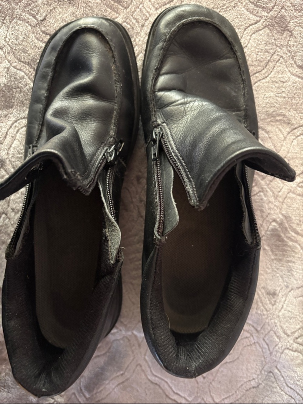 Easy Spirit Black Leather Women's Boots with Side Zips - Picture 9 of 11